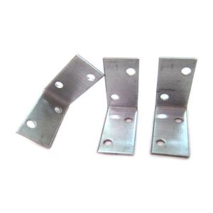 Уголок крепежный равносторонний 20х40х40 мм KUR (адмирал)